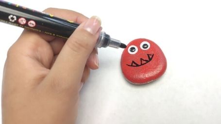 Step 14 Funny Monsters Rock Painting Tutorial Black Acrylic Marker Googly Eyes