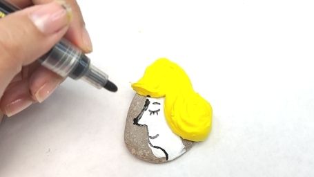 Step 7 Faces Rock Painting Tutorial Black Acrylic Marker